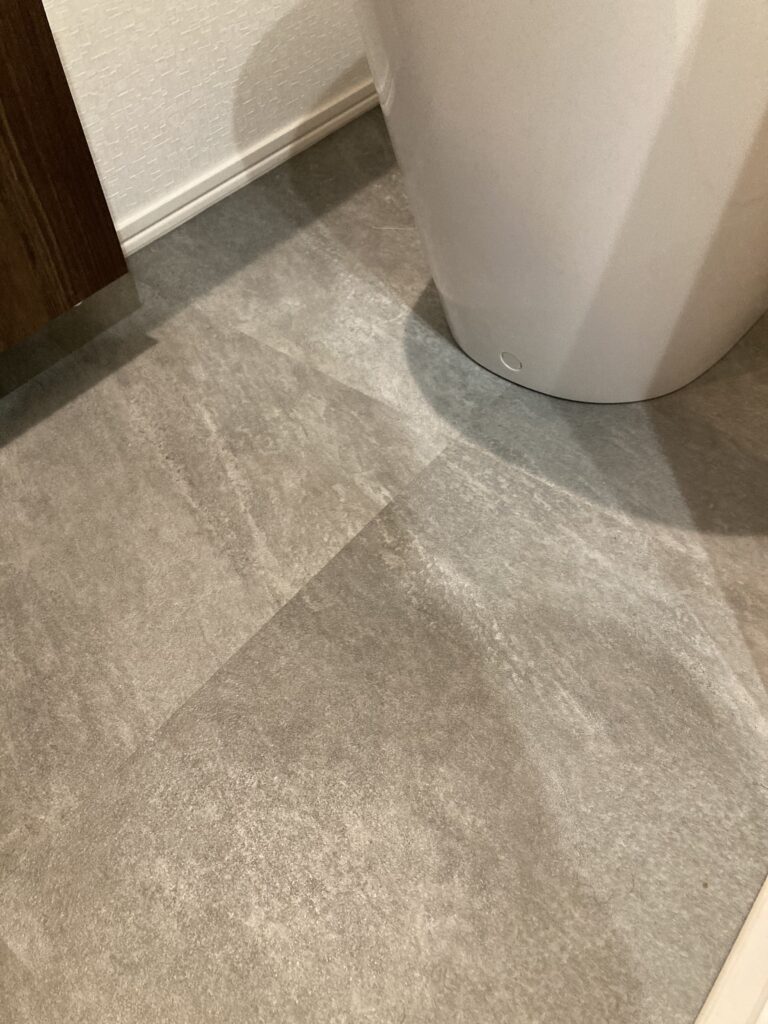 セキスイハイムのトイレの床材